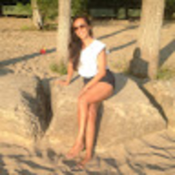 Meet your Posher, Esmeralda - Picture 1 of 1